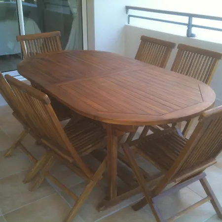 Apartment Tres Beau T3 Dans Avec Piscine A 5 Min A Pied De La Et Commerces