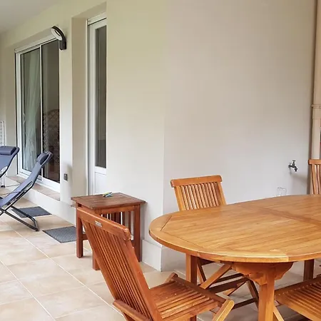 Très Beau T3 Dans Résidence Avec Piscine à 5 Min à Pied De La Et Commerces *